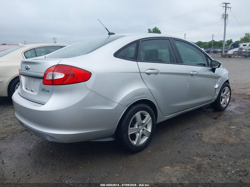 2012 Ford Fiesta VIN 3FADP4AJ8CM170092 IAAI salvage auction — LEFT & RIGHT, Salvage Title, sold $300 on 2026-07-19 (photo 4)