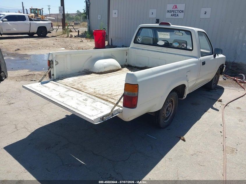 1994 Toyota Pickup VIN JT4RN81A7R5176056 IAAI salvage auction — NORMAL WEAR, Clear - Dealer Only (California), sold $2,300 on 2026-07-21 (photo 4)