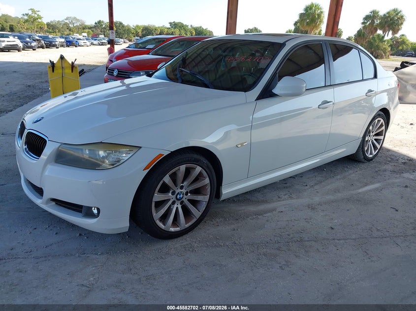 2011 BMW 3 series VIN WBAPH7G5XBNN03037 IAAI salvage auction — NORMAL WEAR, Clear (Florida), sold $500 on 2026-07-28 (photo 2)
