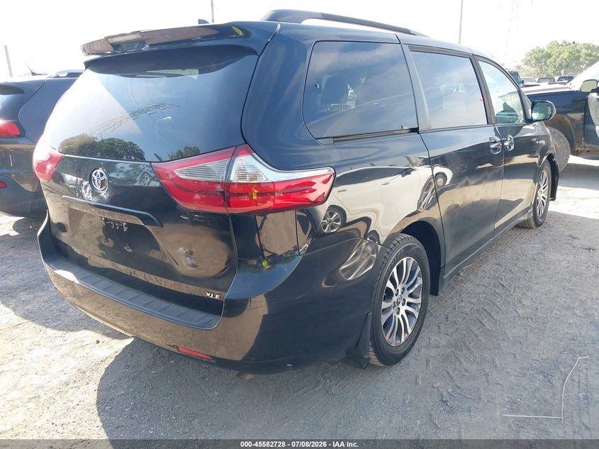 2018 Toyota Sienna VIN 5TDYZ3DC2JS943861 IAAI salvage auction — FRONT END, Clear (Illinois), sold $7,100 on 2026-07-15 (photo 4)