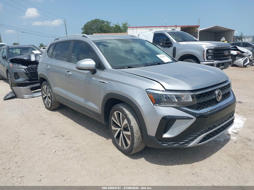 2022 Volkswagen Taos VIN 3VVRX7B22NM052083 — IAAI salvage auction photo
