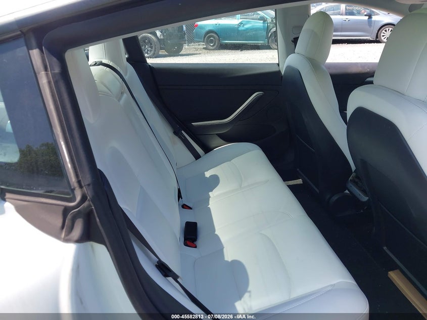 2021 Tesla Model 3 VIN 5YJ3E1EC8MF973335 IAAI salvage auction — RIGHT FRONT, Salvage Title, sold $1,300 on 2026-07-30 (photo 8)