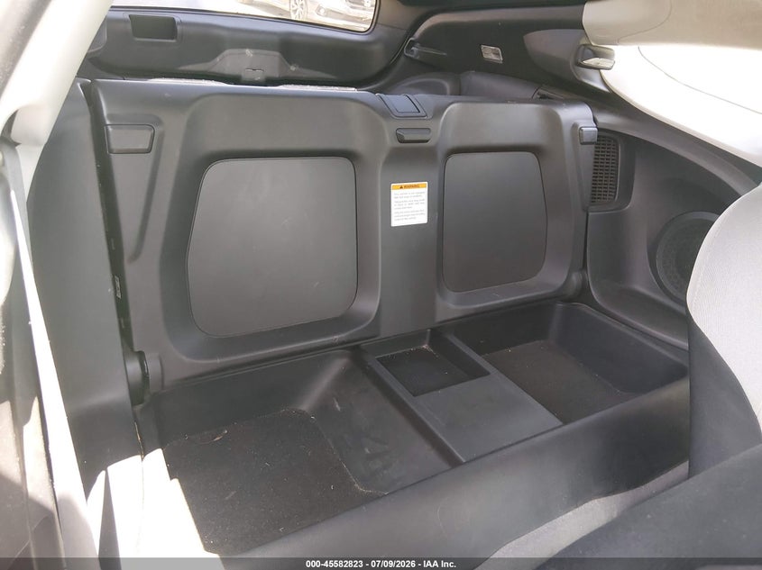 2011 Honda Cr-z VIN JHMZF1D62BS007354 IAAI salvage auction — SIDE, Salvage (California), sold $600 on 2026-07-29 (photo 8)