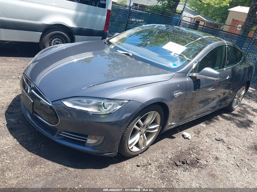 2015 Tesla Model s VIN 5YJSA1H27FFP78825 IAAI salvage auction — NORMAL WEAR, Clear (Virginia), sold $2,350 on 2026-07-30 (photo 2)