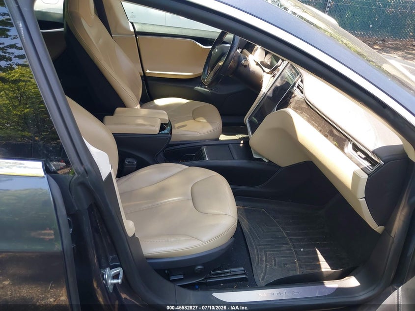 2015 Tesla Model s VIN 5YJSA1H27FFP78825 IAAI salvage auction — NORMAL WEAR, Clear (Virginia), sold $2,350 on 2026-07-30 (photo 5)
