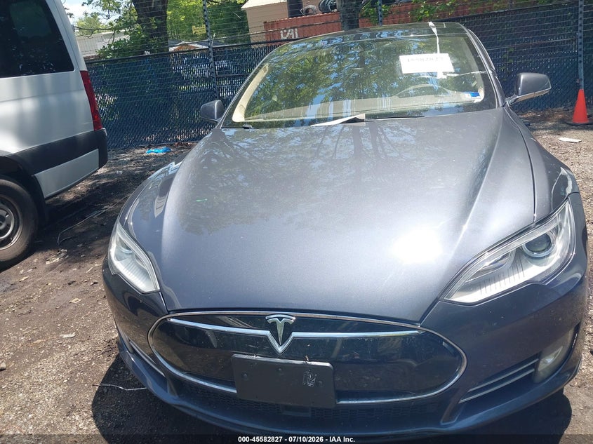 2015 Tesla Model s VIN 5YJSA1H27FFP78825 IAAI salvage auction — NORMAL WEAR, Clear (Virginia), sold $2,350 on 2026-07-30 (photo 6)