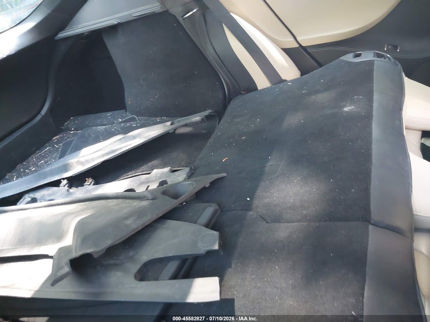 2015 Tesla Model s VIN 5YJSA1H27FFP78825 IAAI salvage auction — NORMAL WEAR, Clear (Virginia), sold $2,350 on 2026-07-30 (photo 8)