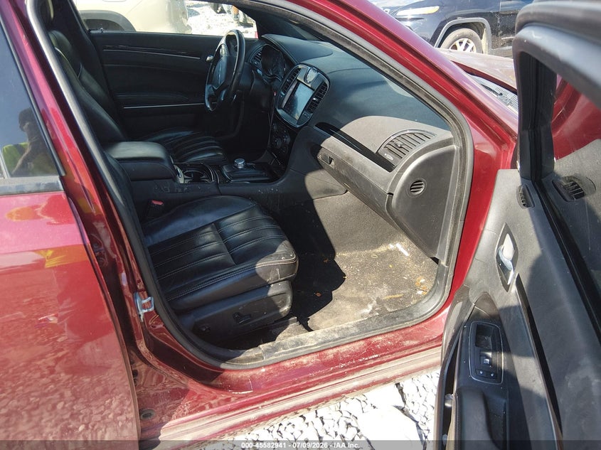 2019 Chrysler 300 VIN 2C3CCABG5KH637974 IAAI salvage auction — LEFT FRONT, Salvage Title, sold $2,250 on 2026-07-22 (photo 5)