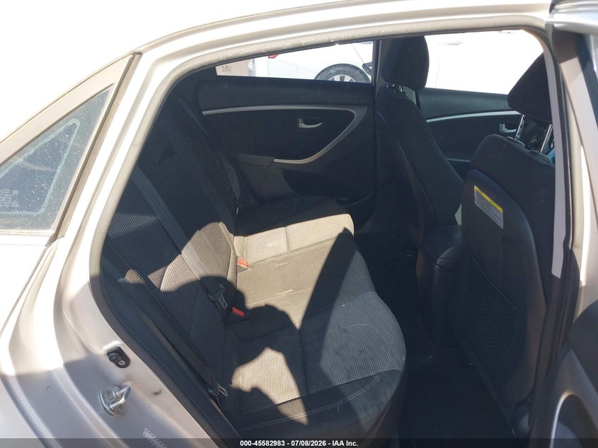 2017 Hyundai Elantra VIN KMHD35LH2HU370860 IAAI salvage auction — NORMAL WEAR, Clear-Dealer Only (Arizona), sold $1,950 on 2026-07-16 (photo 8)