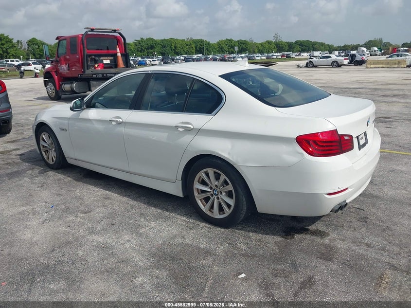 2016 BMW 5 series VIN WBA5A5C56GG348097 IAAI salvage auction — NORMAL WEAR, Clear (Florida), sold $575 on 2026-07-30 (photo 3)