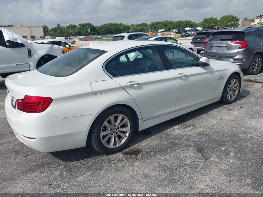 2016 BMW 5 series VIN WBA5A5C56GG348097 IAAI salvage auction — NORMAL WEAR, Clear (Florida), sold $575 on 2026-07-30 (photo 4)