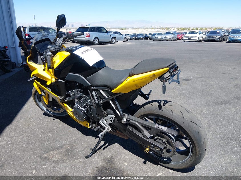 2025 Suzuki Gsx VIN JS1EM13B6S7100444 IAAI salvage auction — UNKNOWN, Wait Title, sold $3,050 on 2026-09-16 (photo 3)
