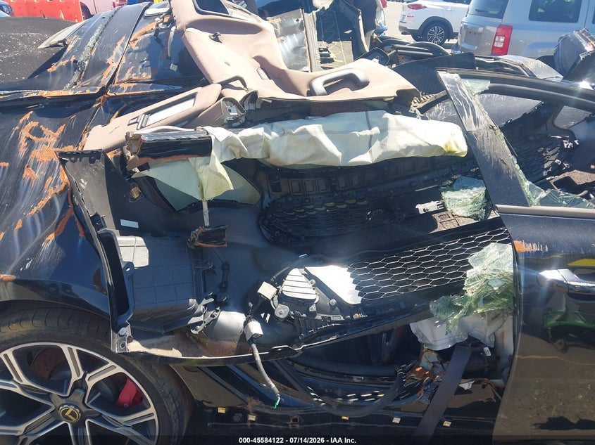 2018 Kia Stinger VIN KNAE55LC9J6019829 IAAI salvage auction — BIO HAZARD, Salvage Title, sold $550 on 2026-07-23 (photo 8)