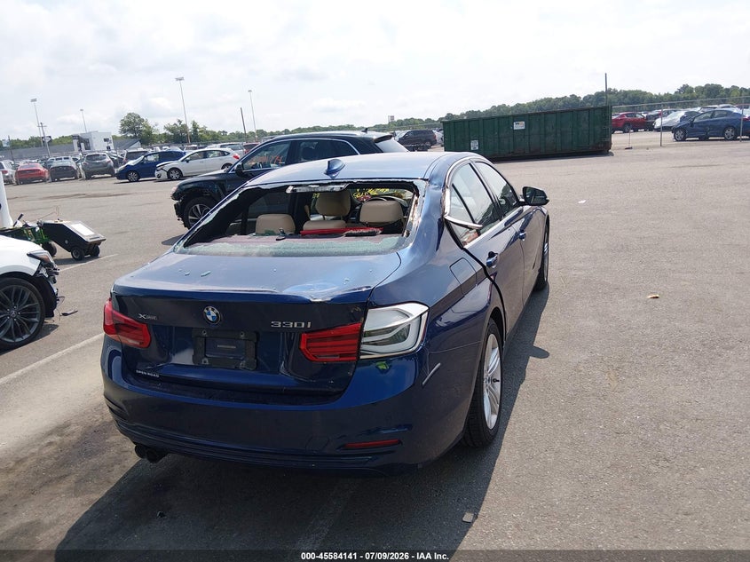 2017 BMW 3er VIN WBA8D9G37HNU61672 IAAI salvage auction — REAR END, Salvage Title, sold $9,250 on 2026-08-17 (photo 4)