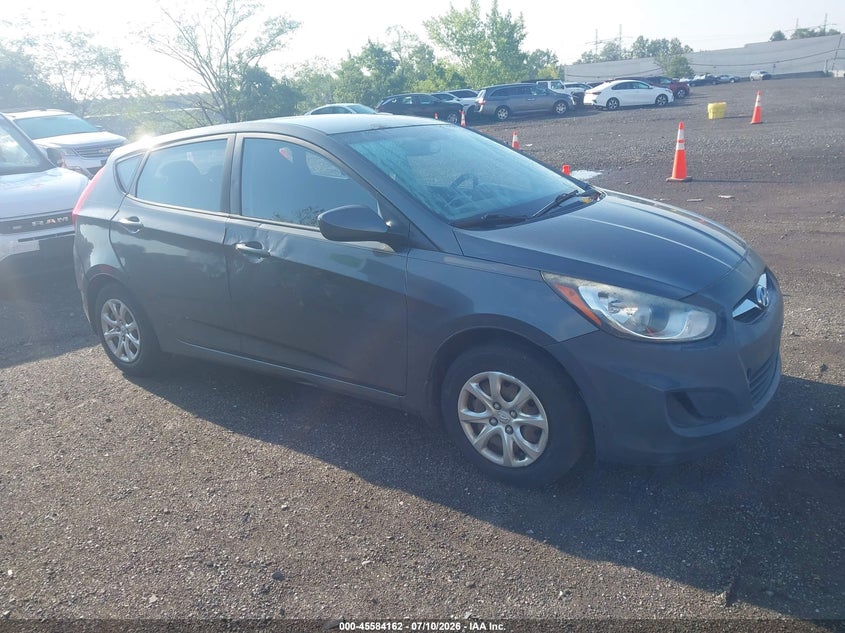 2013 Hyundai Accent VIN KMHCT5AE6DU084492 IAAI salvage auction — NORMAL WEAR, Clear (New York), sold $425 on 2026-07-28 (photo 1)