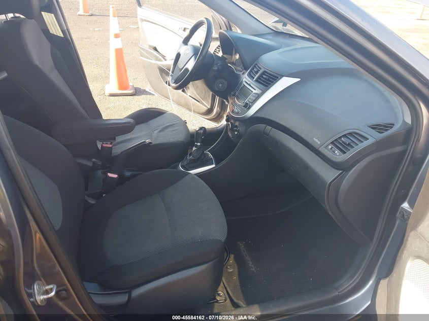 2013 Hyundai Accent VIN KMHCT5AE6DU084492 IAAI salvage auction — NORMAL WEAR, Clear (New York), sold $425 on 2026-07-28 (photo 5)