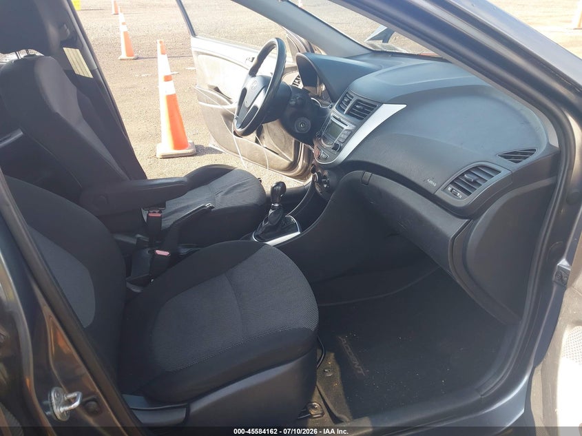 2013 Hyundai Accent VIN KMHCT5AE6DU084492 IAAI salvage auction — NORMAL WEAR, Clear (New York), sold $425 on 2026-07-28 (photo 8)