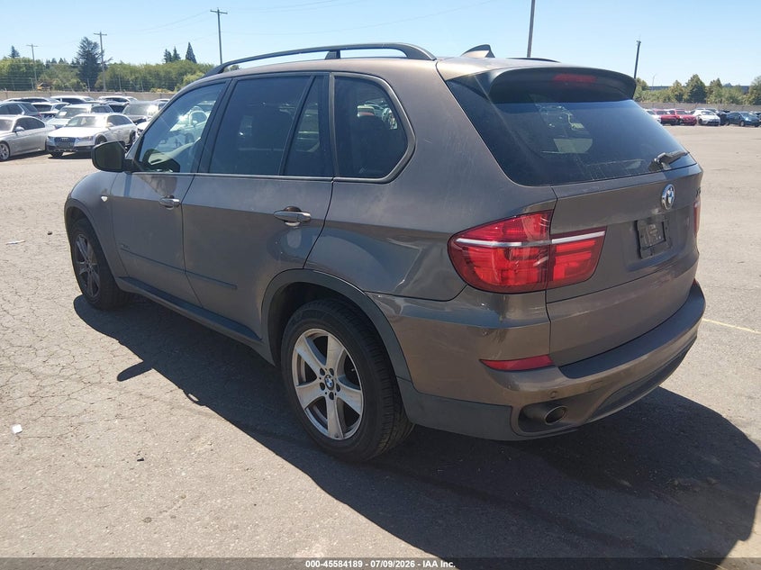 2012 BMW X5 VIN 5UXZW0C55CL674238 IAAI salvage auction — NORMAL WEAR, Clear-Dealer Only (Washington), sold $2,400 on 2026-07-16 (photo 3)