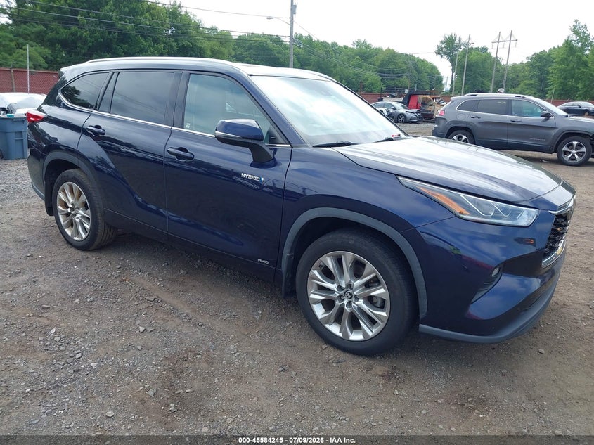 2021 Toyota Highlander VIN 5TDDBRCH7MS026535 IAAI salvage auction — WATER/FLOOD, Salvage Title, sold $14,700 on 2026-07-22 (photo 1)
