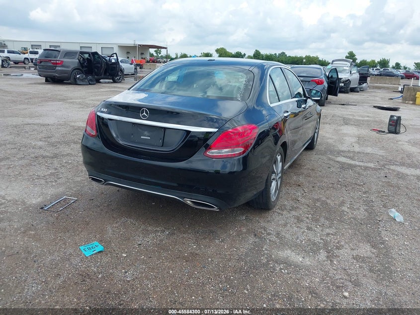 2018 Mercedes-benz C-klasse VIN 55SWF4JB5JU261156 IAAI salvage auction — SIDE, Original (Texas), sold $25 on 2026-08-30 (photo 4)