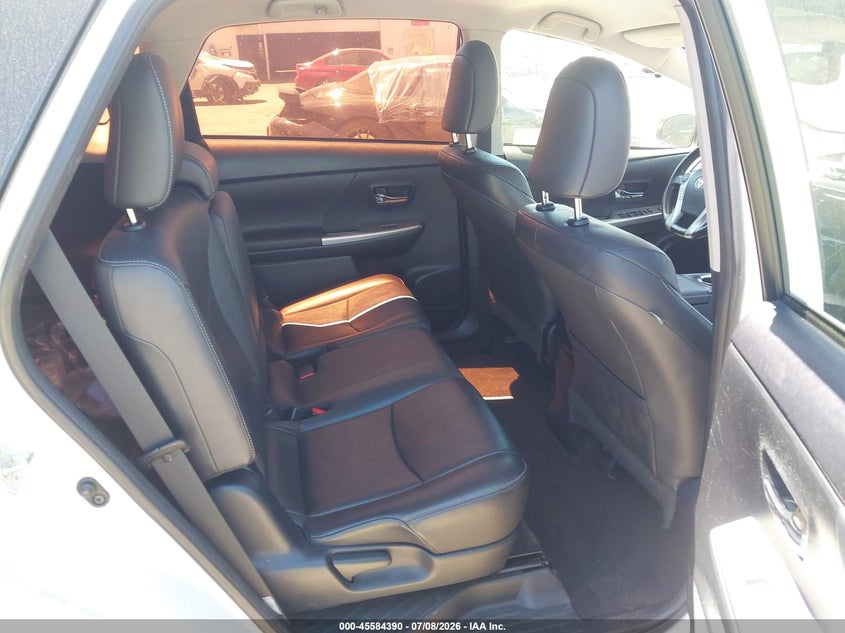 2015 Toyota Prius v VIN JTDZN3EU7FJ037779 IAAI salvage auction — SIDE, Salvage Title, sold $1,600 on 2026-07-30 (photo 8)