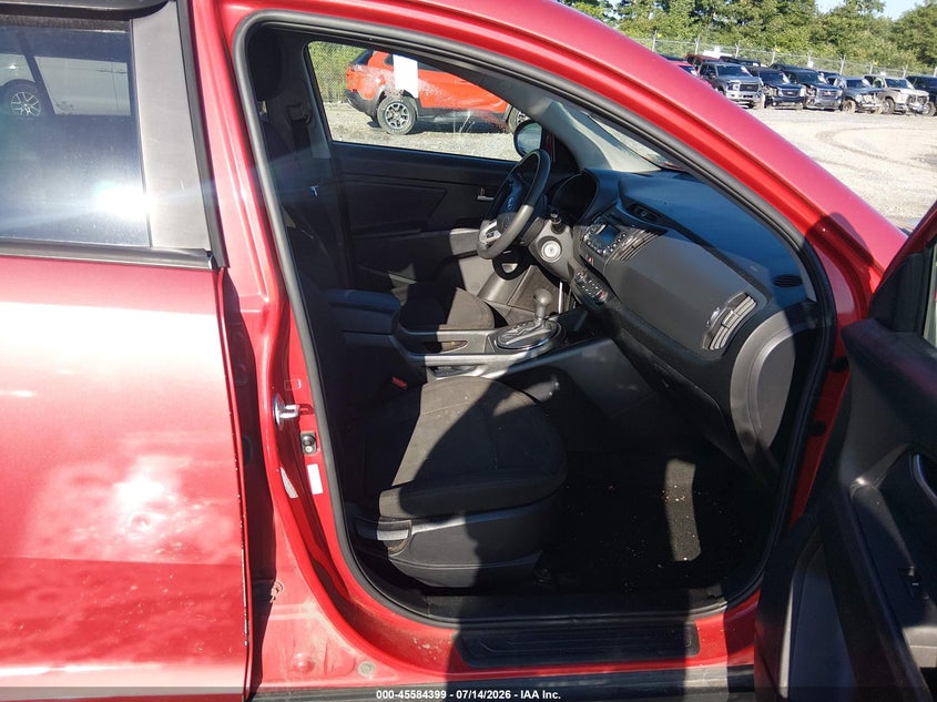 2013 Kia Sportage VIN KNDPBCA21D7422348 IAAI salvage auction — NORMAL WEAR, Original (West Virginia), sold $600 on 2026-07-29 (photo 5)