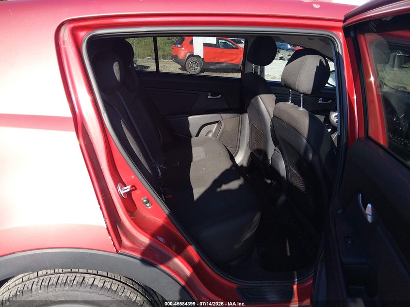 2013 Kia Sportage VIN KNDPBCA21D7422348 IAAI salvage auction — NORMAL WEAR, Original (West Virginia), sold $600 on 2026-07-29 (photo 8)