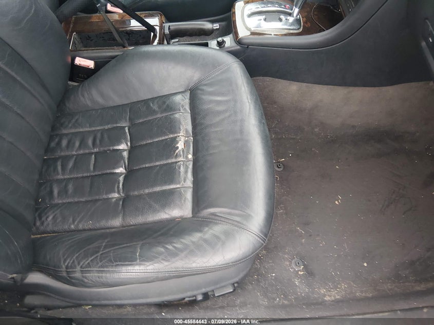 1998 Audi A6 VIN WAUBA24B5WN045361 IAAI salvage auction — NORMAL WEAR, Clear (Delaware), sold $225 on 2026-07-13 (photo 5)