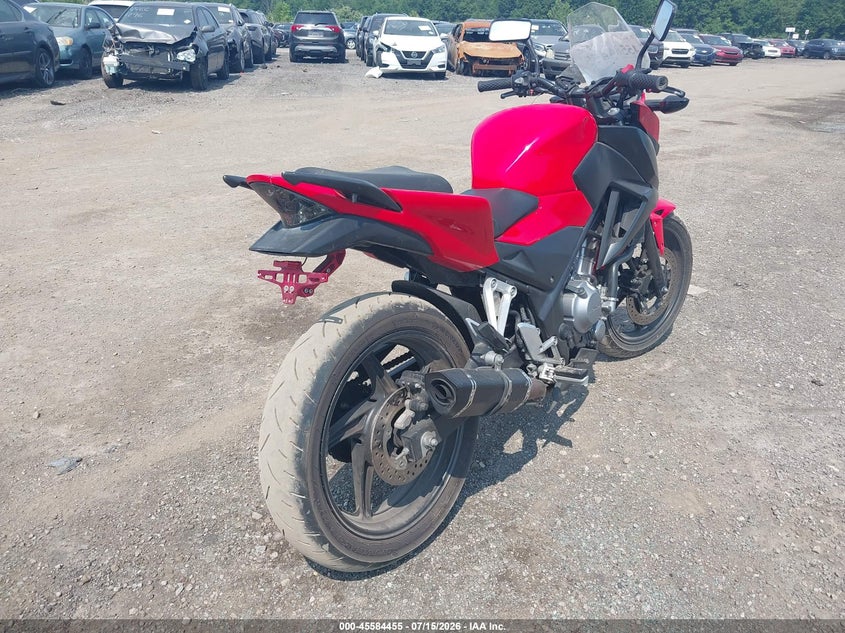 2015 Honda Cb VIN MLHNC5216F5102217 IAAI salvage auction — FRONT END, Salvage (Ohio), sold $150 on 2026-07-29 (photo 4)