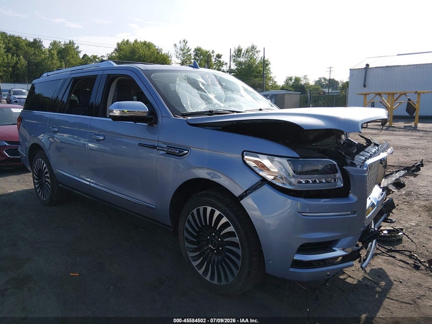 2021 Lincoln Navigator VIN 5LMJJ3TT0MEL00471 — IAAI salvage auction photo
