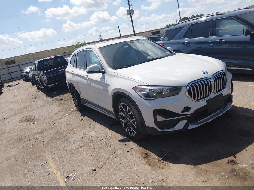 2022 BMW X1 VIN WBXJG7C01N5U95746 — IAAI salvage auction photo