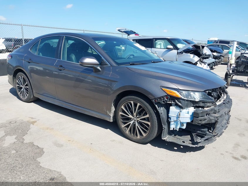 2018 Toyota Camry VIN 4T1B11HK1JU602221 — IAAI salvage auction photo