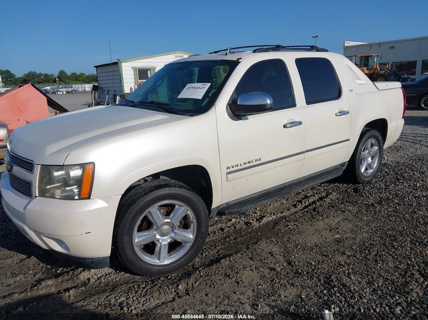 2011 Chevrolet Avalanche VIN 3GNTKGE35BG226964 IAAI salvage auction — NORMAL WEAR, Repossession Paperwork (Georgia), sold $7,200 on 2026-08-17 (photo 2)
