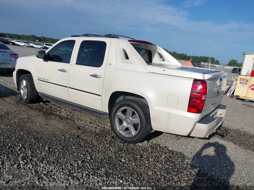 2011 Chevrolet Avalanche VIN 3GNTKGE35BG226964 IAAI salvage auction — NORMAL WEAR, Repossession Paperwork (Georgia), sold $7,200 on 2026-08-17 (photo 3)