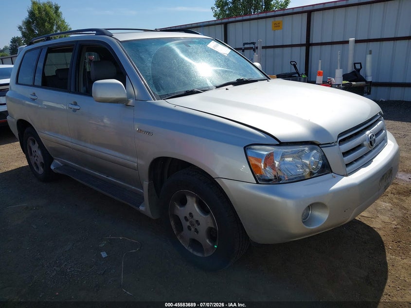 2004 Toyota Highlander VIN JTEEP21A740018209 IAAI salvage auction — NORMAL WEAR, Clear (Washington), sold $25 on 2026-07-28 (photo 1)