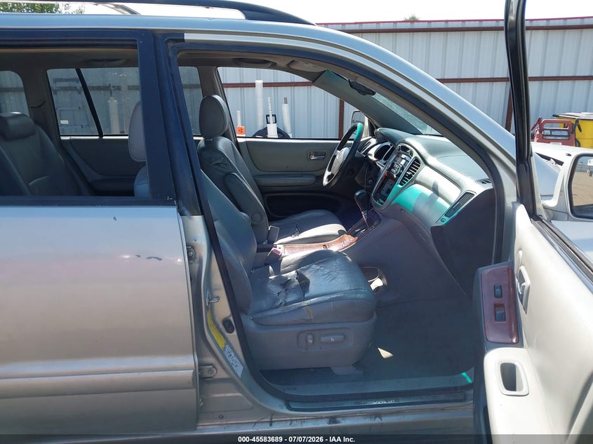 2004 Toyota Highlander VIN JTEEP21A740018209 IAAI salvage auction — NORMAL WEAR, Clear (Washington), sold $25 on 2026-07-28 (photo 5)