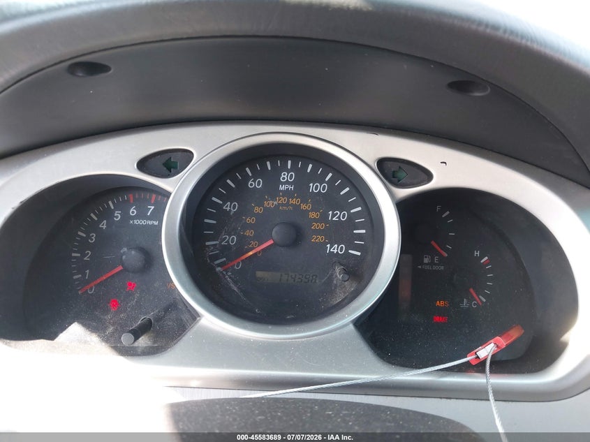 2004 Toyota Highlander VIN JTEEP21A740018209 IAAI salvage auction — NORMAL WEAR, Clear (Washington), sold $25 on 2026-07-28 (photo 7)