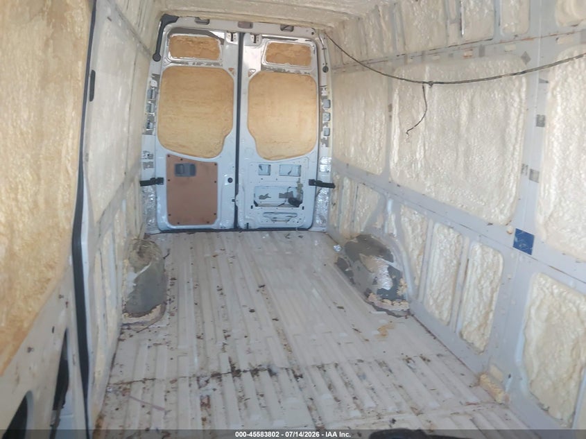2017 Mercedes-benz Sprinter VIN WD3PE8CD7HP523025 IAAI salvage auction — NORMAL WEAR, Clear (Colorado), sold $1,250 on 2026-07-28 (photo 8)