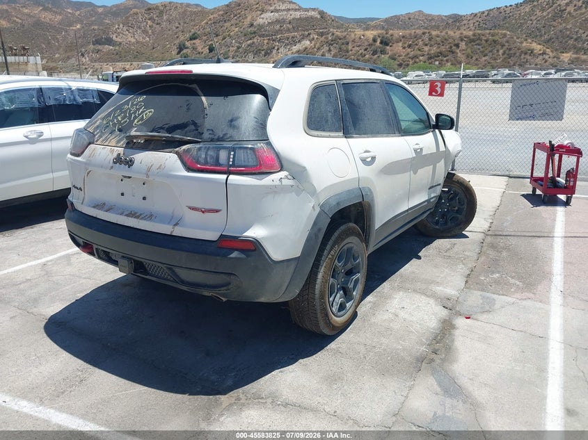 2022 Jeep Cherokee VIN 1C4PJMBX1ND521922 IAAI salvage auction — RIGHT FRONT, Wait Title, sold $4,900 on 2026-07-31 (photo 4)
