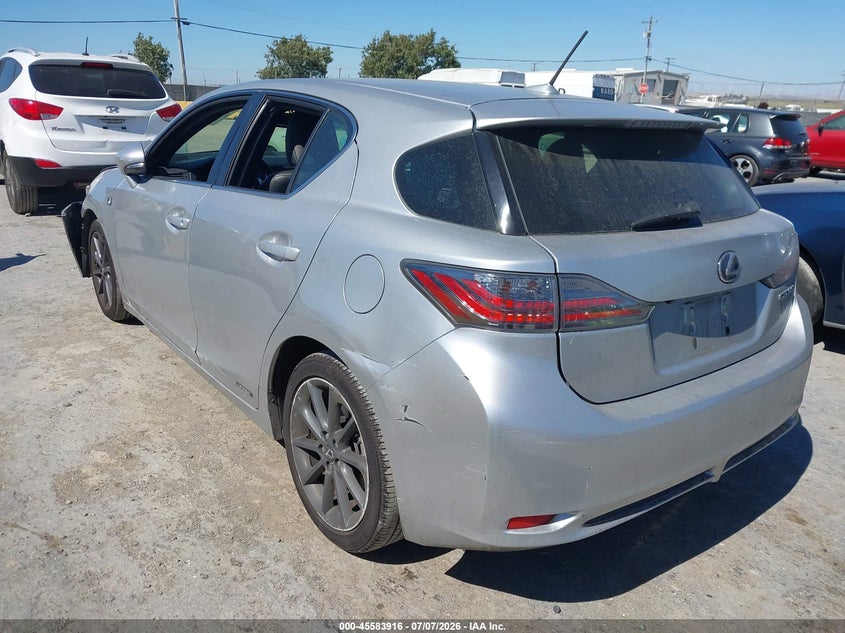 2013 Lexus Ct VIN JTHKD5BHXD2170372 IAAI salvage auction — NORMAL WEAR, Salvage Title, sold $2,500 on 2026-07-16 (photo 3)