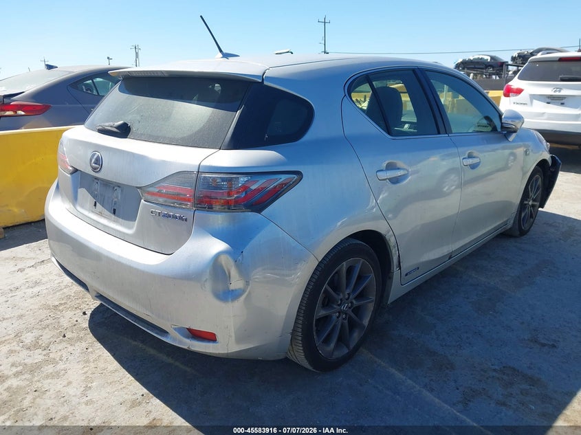 2013 Lexus Ct VIN JTHKD5BHXD2170372 IAAI salvage auction — NORMAL WEAR, Salvage Title, sold $2,500 on 2026-07-16 (photo 4)