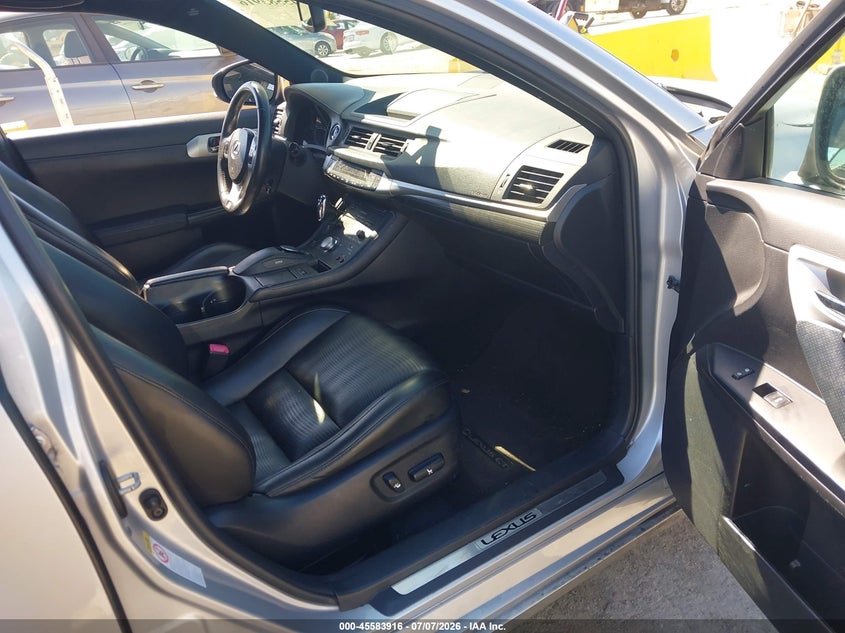 2013 Lexus Ct VIN JTHKD5BHXD2170372 IAAI salvage auction — NORMAL WEAR, Salvage Title, sold $2,500 on 2026-07-16 (photo 5)