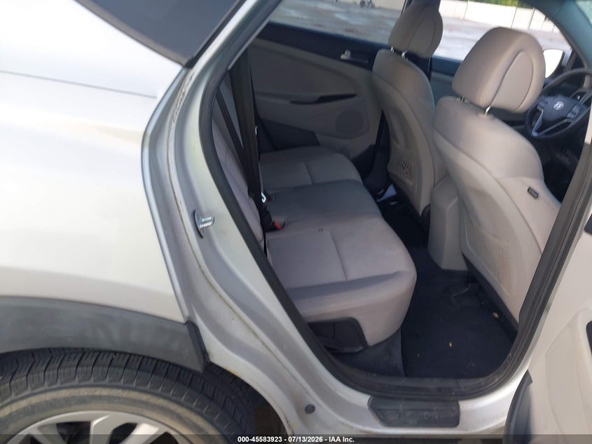 2016 Hyundai Tucson VIN KM8J23A43GU062220 IAAI salvage auction — HAIL, Original (Texas), sold $5,150 on 2026-09-11 (photo 8)