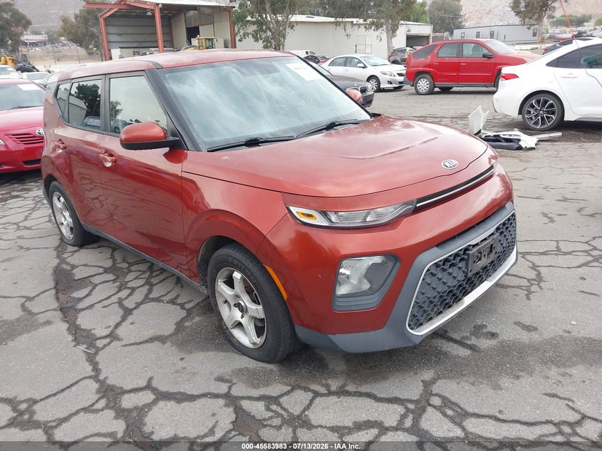 2020 Kia Soul VIN KNDJ23AU4L7052096 IAAI salvage auction — REAR END, Salvage Title, sold $2,600 on 2026-07-28 (photo 1)