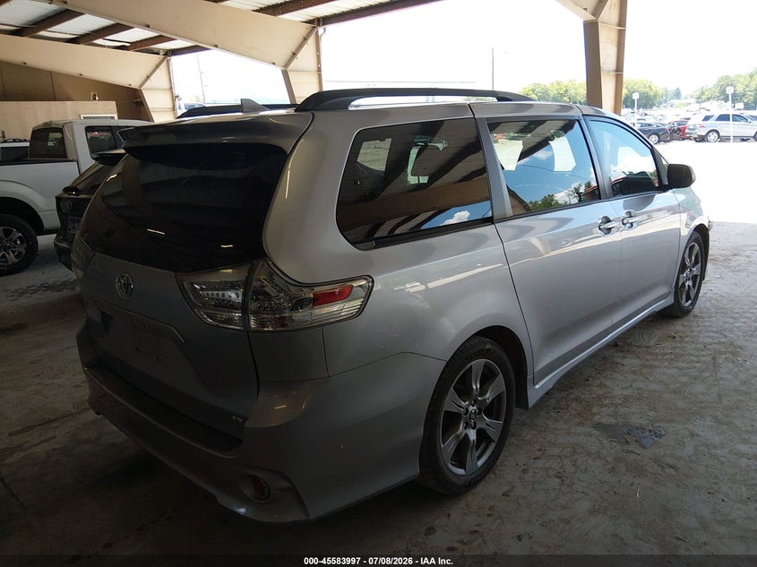 2018 Toyota Sienna VIN 5TDXZ3DC1JS920602 IAAI salvage auction — MECHANICAL, Clear (Tennessee), sold $2,250 on 2026-07-13 (photo 4)