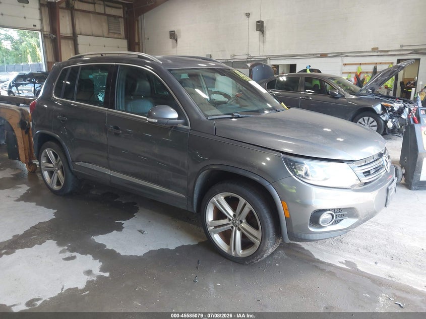 2015 Volkswagen Tiguan VIN WVGBV7AX8FW089199 IAAI salvage auction — NORMAL WEAR, Clear (New York), sold $400 on 2026-07-15 (photo 1)