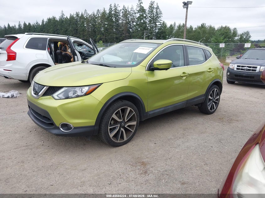 2017 Nissan Rogue VIN JN1BJ1CR2HW108962 IAAI salvage auction — NORMAL WEAR, Clear (Washington), sold $6,200 on 2026-07-15 (photo 2)