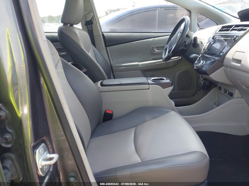2016 Toyota Prius v VIN JTDZN3EU9GJ049336 IAAI salvage auction — NORMAL WEAR, Clear - Public Restricted (Oklahoma), sold $1,650 on 2026-07-15 (photo 5)