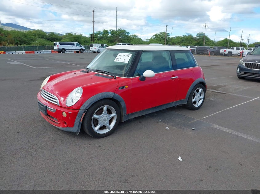 2006 Mini Cooper VIN WMWRC33596TK70873 IAAI salvage auction — NORMAL WEAR, Clear (Hawaii), sold $100 on 2026-07-21 (photo 2)