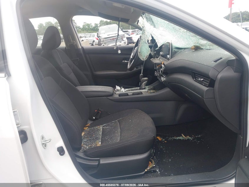 2024 Nissan Sentra VIN 3N1AB8CV2RY280966 IAAI salvage auction — ROOF, Wait Title, sold $2,450 on 2026-09-05 (photo 5)